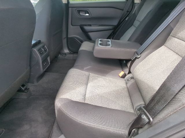 Used 2026 Nissan Rogue SV FWD image 23
