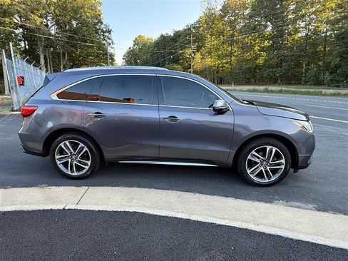 Used 2017 Acura MDX SH-AWD image 8