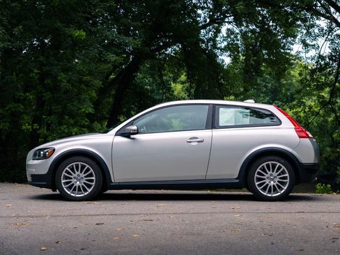 Used 2010 Volvo C30 T5 FWD image 6