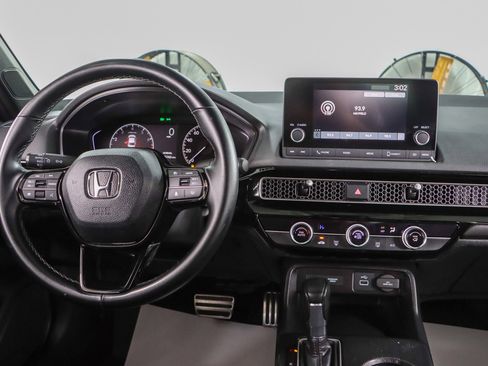 Used 2023 Honda Civic Sport image 17