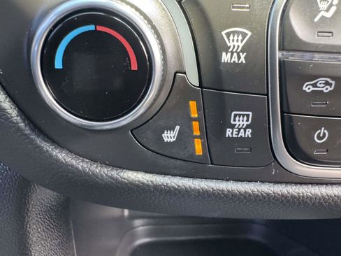 Used 2024 Chevrolet Equinox LT AWD/4WD image 29