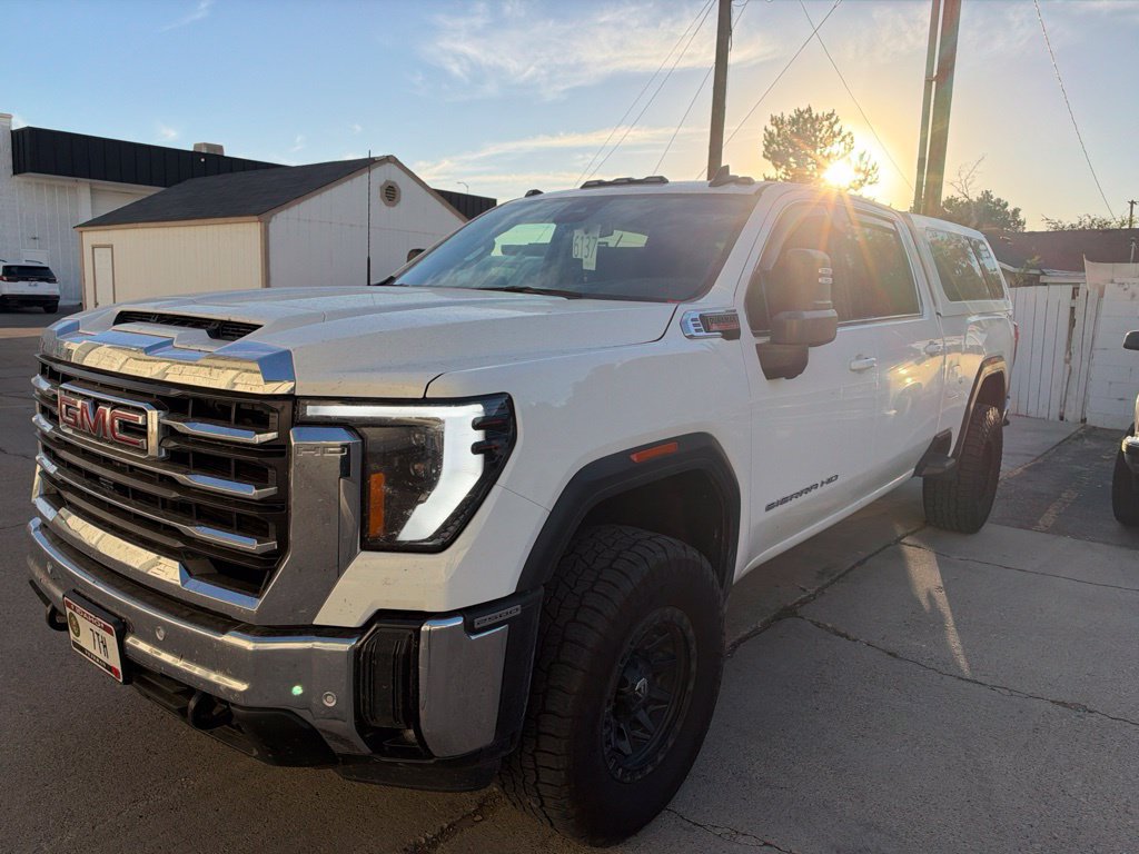 Used 2025 GMC Sierra 2500 SLE w/ SLE Value Package; AWD/4WD image 9