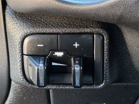 Used 2024 Dodge Durango GT image 31