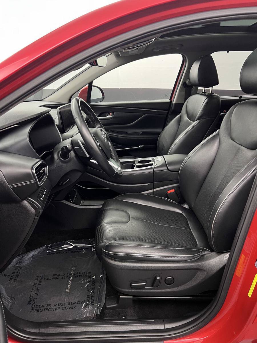 Used 2022 Hyundai Santa Fe SEL w/ Convenience + Premium Package FWD image 4