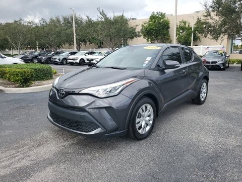 Certified 2021 Toyota C-HR LE image 2