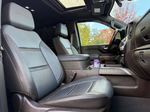 Used 2022 GMC Sierra 2500 Denali w/ Denali Ultimate Package image 21