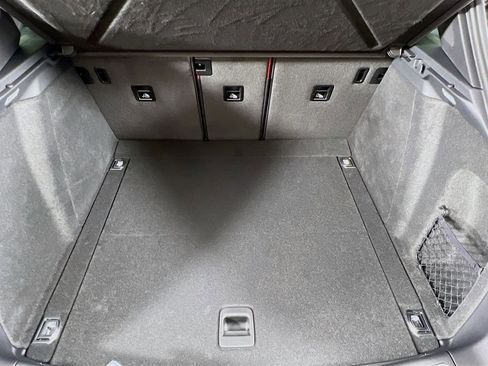 New 2026 Porsche Macan image 28