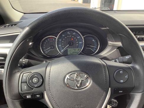 Used 2016 Toyota Corolla LE FWD image 16