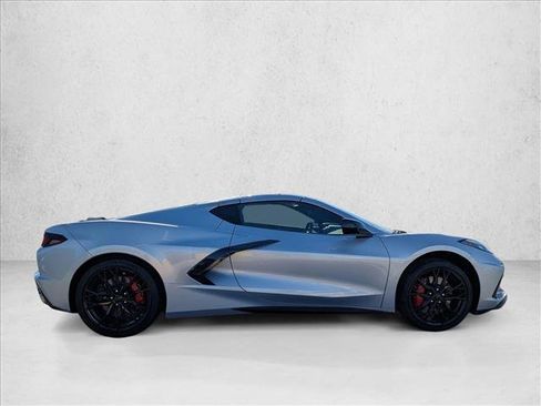 Used 2023 Chevrolet Corvette Stingray Preferred Cpe w/ Z51 Performance Package RWD image 4
