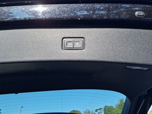 Used 2018 Audi Q7 3.0T Premium Plus w/ Premium Plus Package image 7