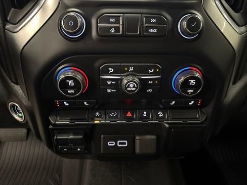 Used 2020 Chevrolet Silverado 1500 RST w/ All-Star Edition AWD/4WD image 17
