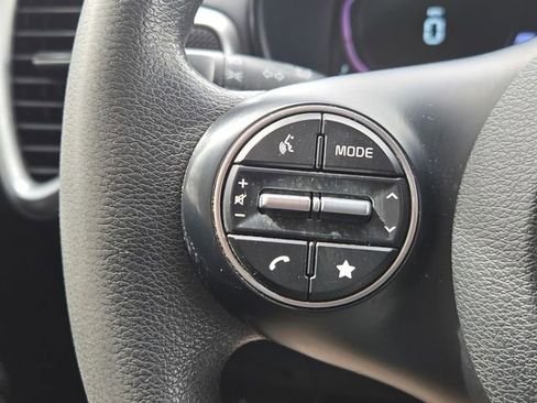 Certified 2023 Kia Soul LX w/ Option Group 015 FWD image 19