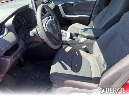 Used 2025 Toyota RAV4 LE FWD image 12