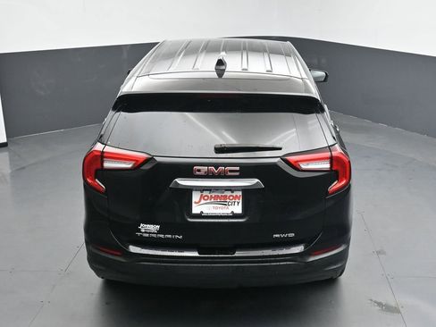 Used 2024 GMC Terrain SLE AWD/4WD image 31