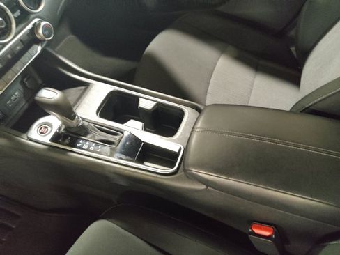 Used 2025 Nissan Sentra SV FWD image 26