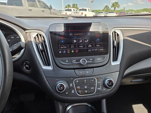Used 2024 Chevrolet Malibu LT FWD image 8