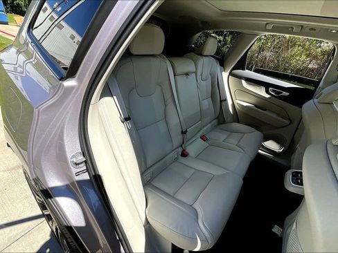 New 2026 Volvo XC60 B5 Ultra w/ Protection Package Premier AWD/4WD image 16