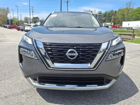 Used 2023 Nissan Rogue Platinum w/ Platinum Premium Package AWD/4WD image 2