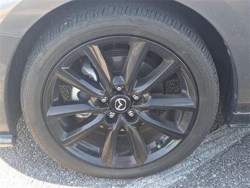 Used 2025 MAZDA MAZDA3 Hatchback w/Premium Plus Pkg image 10