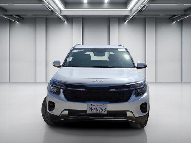 Used 2024 Kia Seltos S FWD image 2