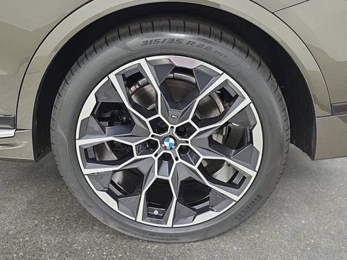 Certified 2024 BMW X7 xDrive40i w/ Executive Package AWD/4WD image 28