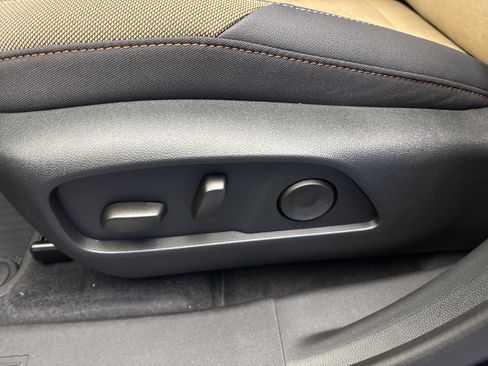 New 2026 Chevrolet Equinox ACTIV AWD/4WD image 13