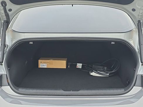 Certified 2025 Hyundai Ioniq 6 SEL image 12