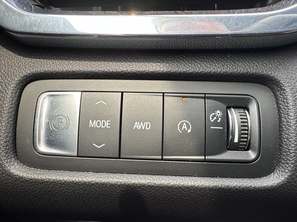 Used 2026 GMC Acadia Elevation w/ LPO, Floor Liner Package AWD/4WD image 23
