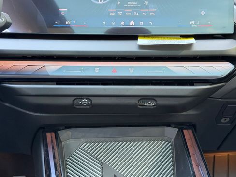 New 2026 BMW X3 xDrive30 w/ Premium Package image 24