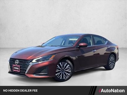 Used 2023 Nissan Altima 2.5 SV