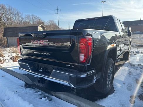 New 2026 GMC Sierra 2500 SLE image 4