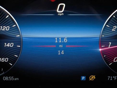 New 2025 Mercedes-Benz GLB 250 image 19