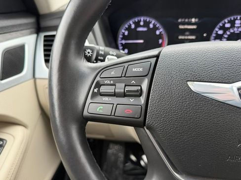 Used 2015 Hyundai Genesis 3.8 w/ Option Group 04 AWD/4WD image 18
