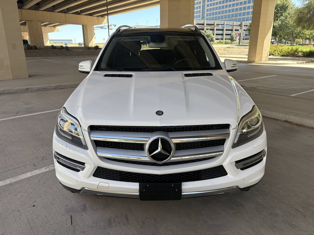 Used 2015 Mercedes-Benz GL 450 4MATIC image 3