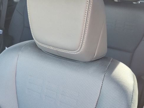 Used 2025 Lexus GX 550 image 19