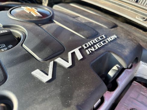 Used 2020 Chevrolet Camaro LT image 29