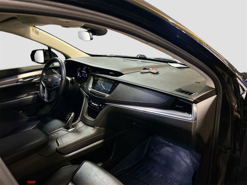 Used 2018 Cadillac XT5 Premium Luxury image 31