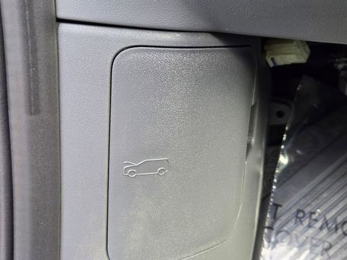 New 2026 Kia EV9 Light image 16