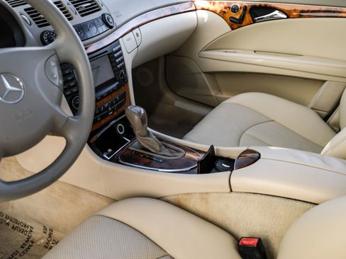 Used 2004 Mercedes-Benz E 320 4MATIC Wagon image 21
