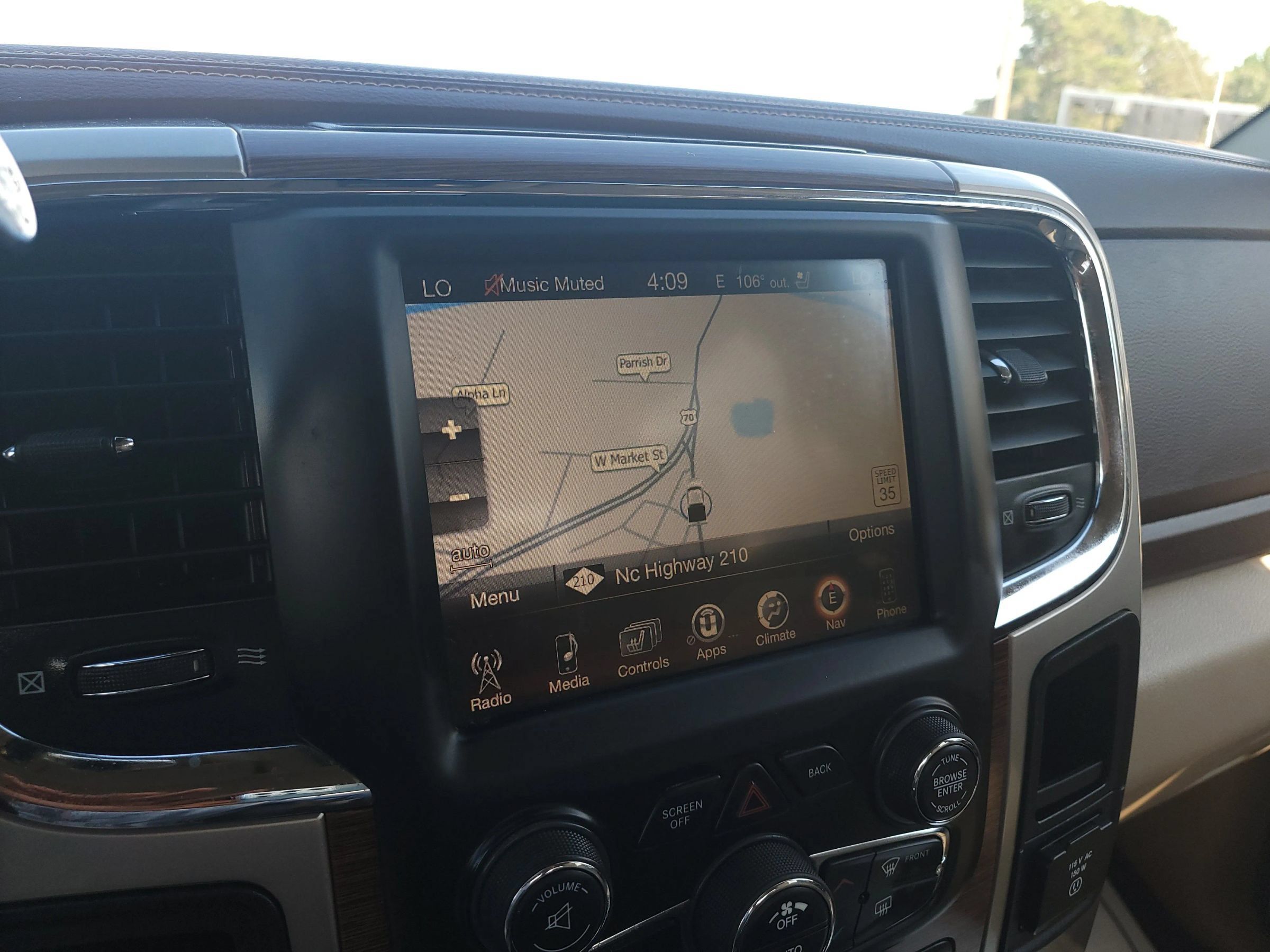 Used 2016 RAM 2500 Laramie RWD image 20