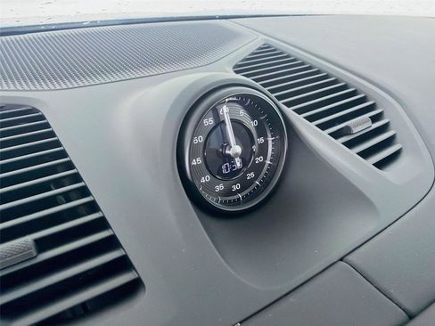 New 2026 Porsche Cayenne S image 17