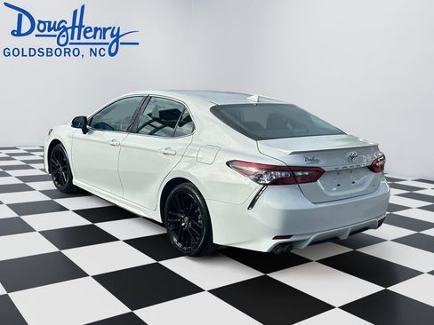 Used 2024 Toyota Camry XSE FWD image 3