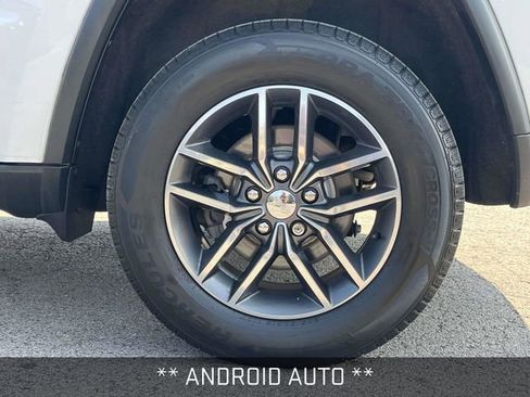 Used 2018 Jeep Grand Cherokee Limited image 11