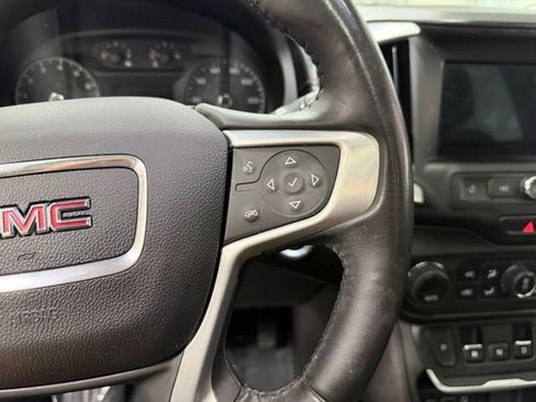 Used 2018 GMC Terrain SLE w/ Driver Convenience Package AWD/4WD image 16