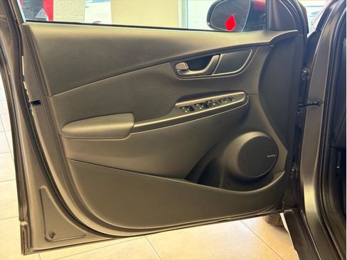 Used 2019 Hyundai Kona Ultimate FWD image 10