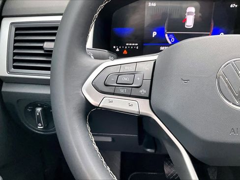 Certified 2023 Volkswagen Atlas SE image 24