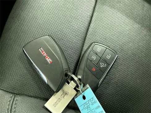 Used 2022 GMC Sierra 1500 SLT w/ SLT Premium Plus Package image 12