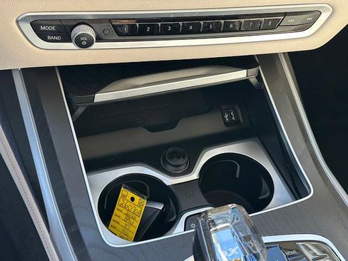 Certified 2022 BMW X7 xDrive40i w/ Executive Package image 32