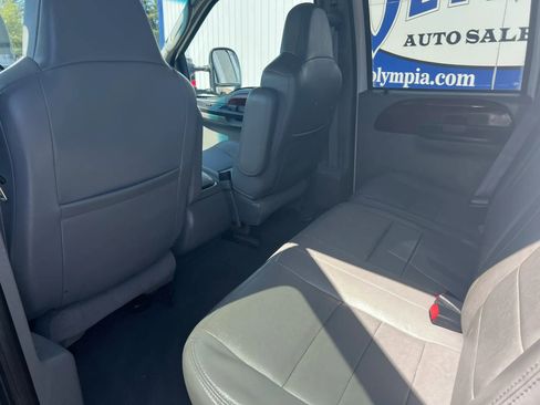 Used 2005 Ford F350 Lariat AWD/4WD image 12