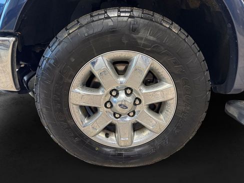 Used 2014 Ford F150 Lariat w/ Lariat Chrome Package image 9